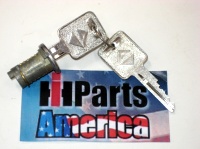 T-Handle Replacement Lock Cylinder w/ Keys for 1971-80 Scout II