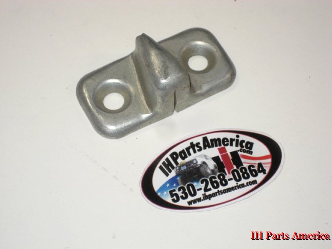 NOS - New Old Stock Door Dove Tail Guide for 1961-65 Scout 80