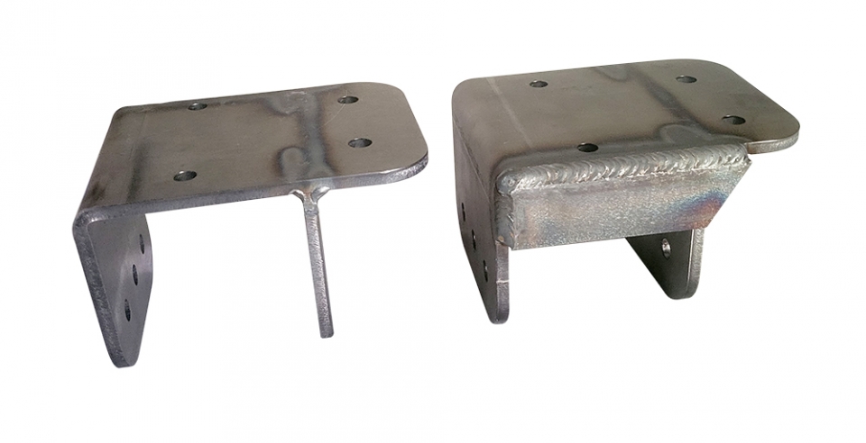 CPT Front Leaf Spring Hanger Set for GM Leafspring to 1961-73 IH Pickup & Travelall