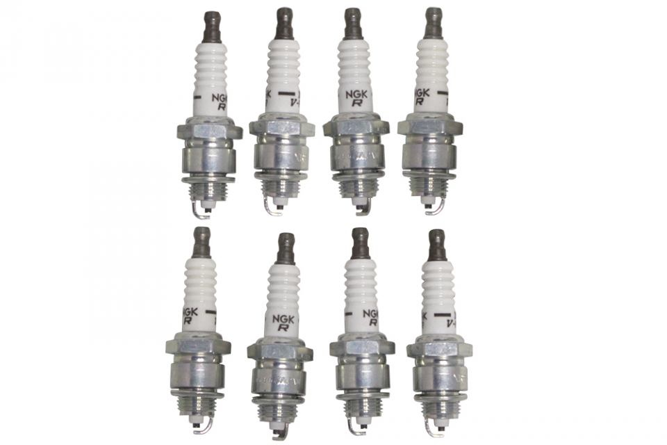 Set Of 4 Spark Plugs For Farmall IH Tractors - Fits A, B, C, H, M, 300, 350 Models