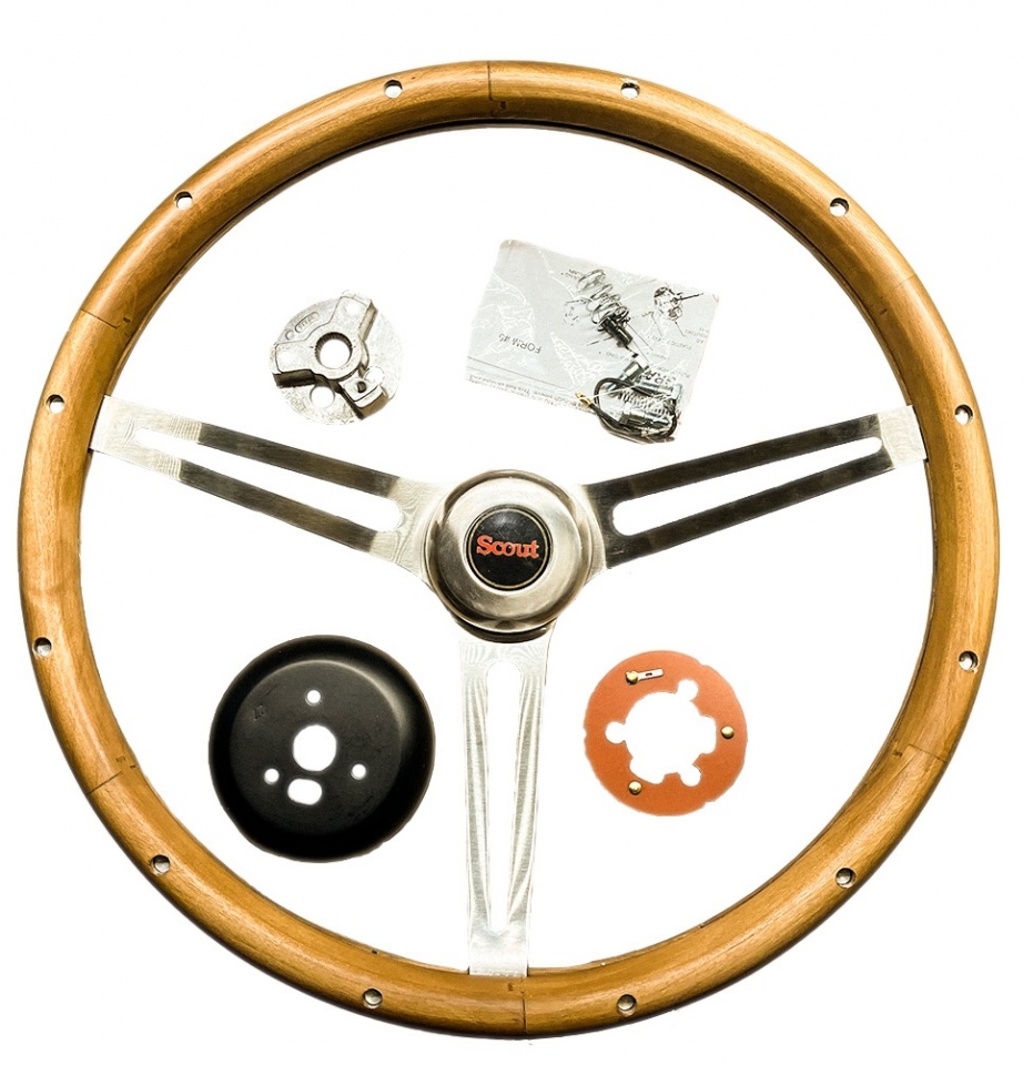 IH Parts America: Grant Wooden Sport Steering Wheel Combo for