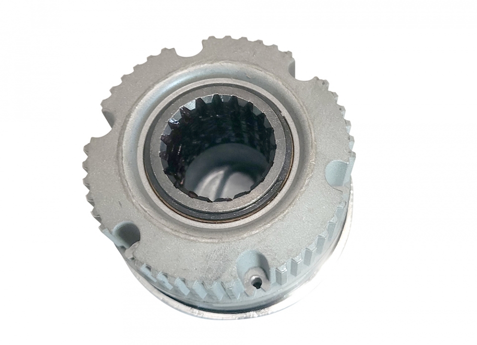 IH Parts America: Warn Premium Locking Hub Set for 1968-75' 1/2