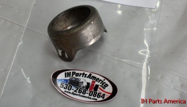 NOS - New Old Stock Driveshaft Slip Yoke Retainer