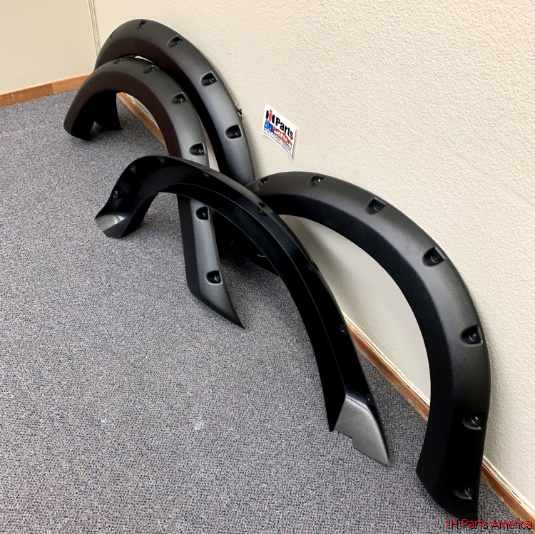 Bolt On Pocket Style Fender Flare Set for 197180 Scout II, Terra or