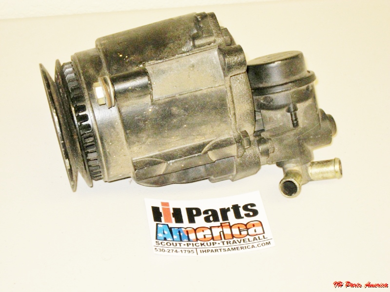 NOS - New Old Stock Smog Pump w/ Diverter Valve for IH 304,345,392 V8 Engine